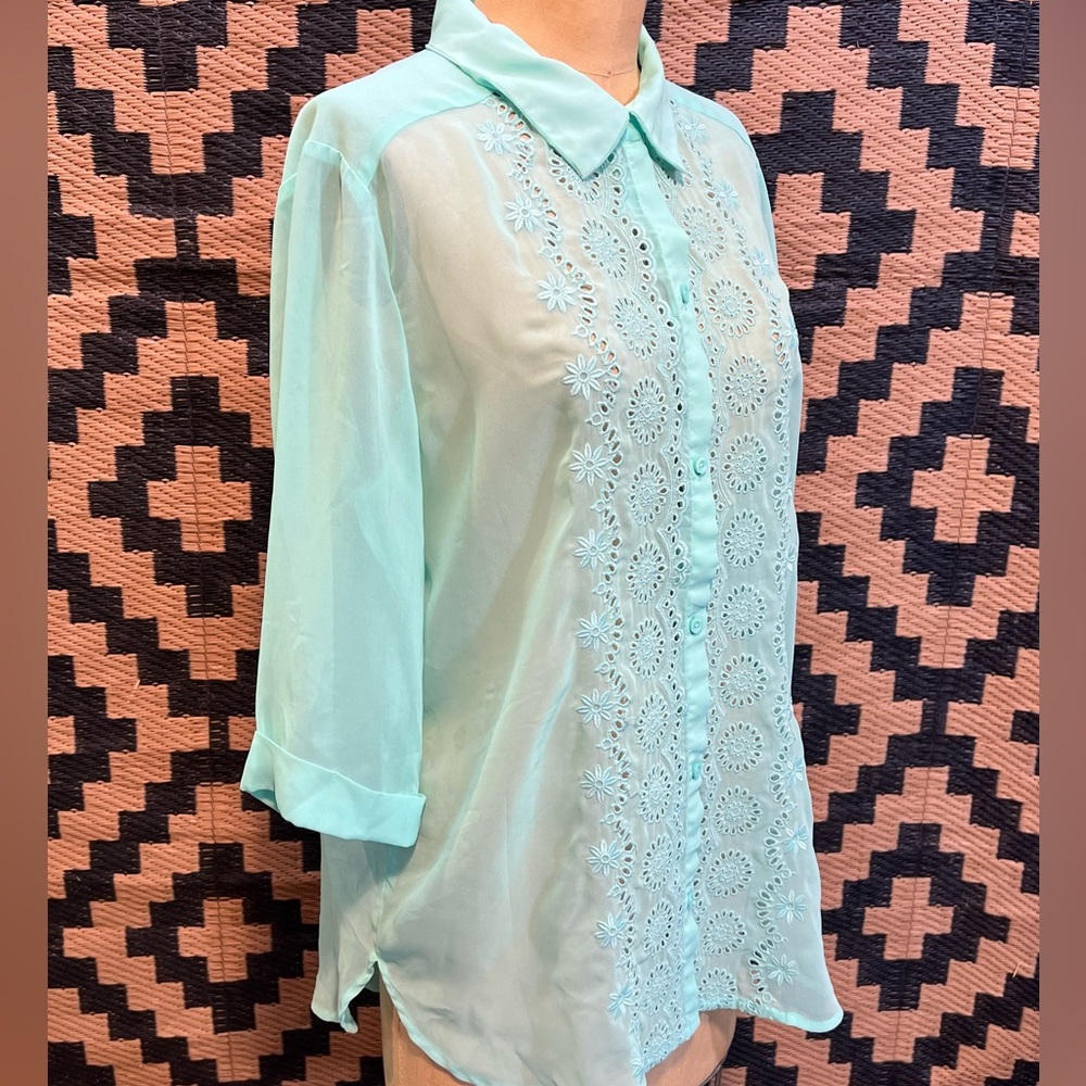 Seafoam aqua eyelet floral lace button down shirt blouse lightweight sheer beach - Picture 7 of 12